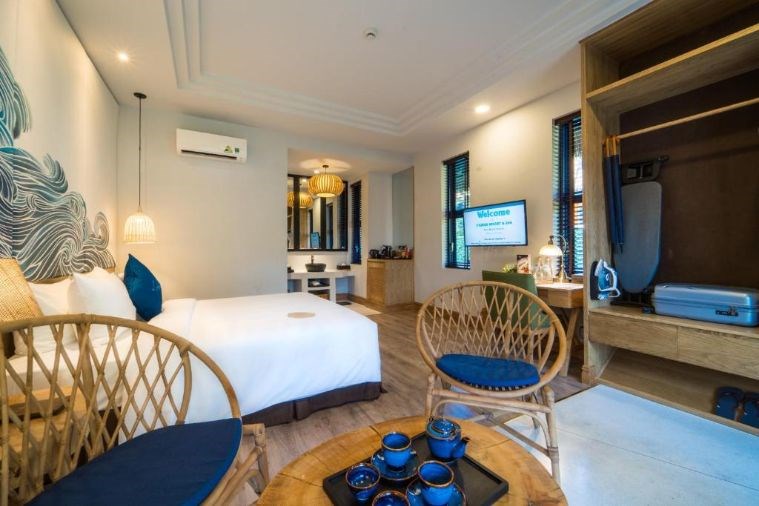 Bungalow Garden View